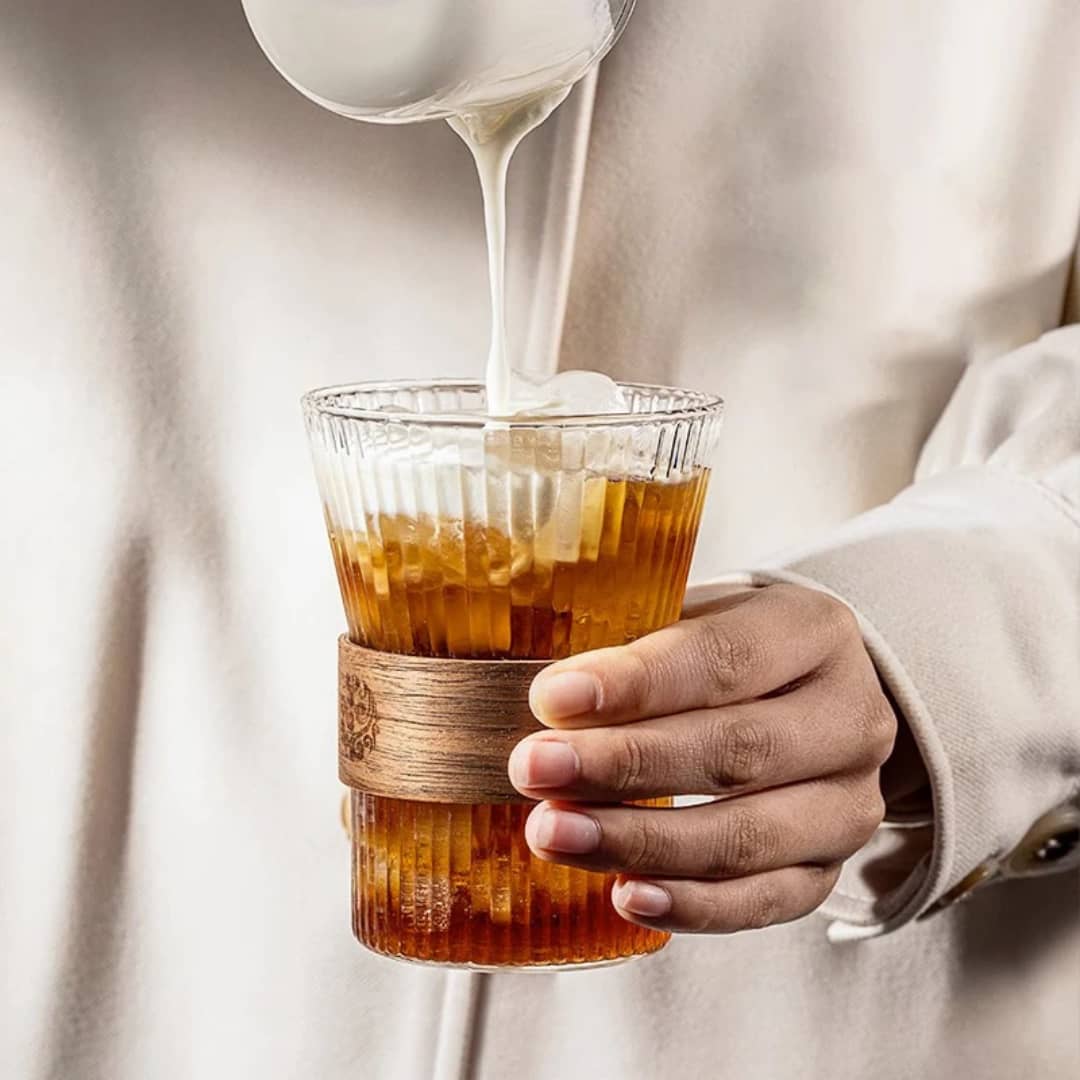كوب مشروبات زجاج مقلم مدور بحزام شكل خشبي  YAB-39