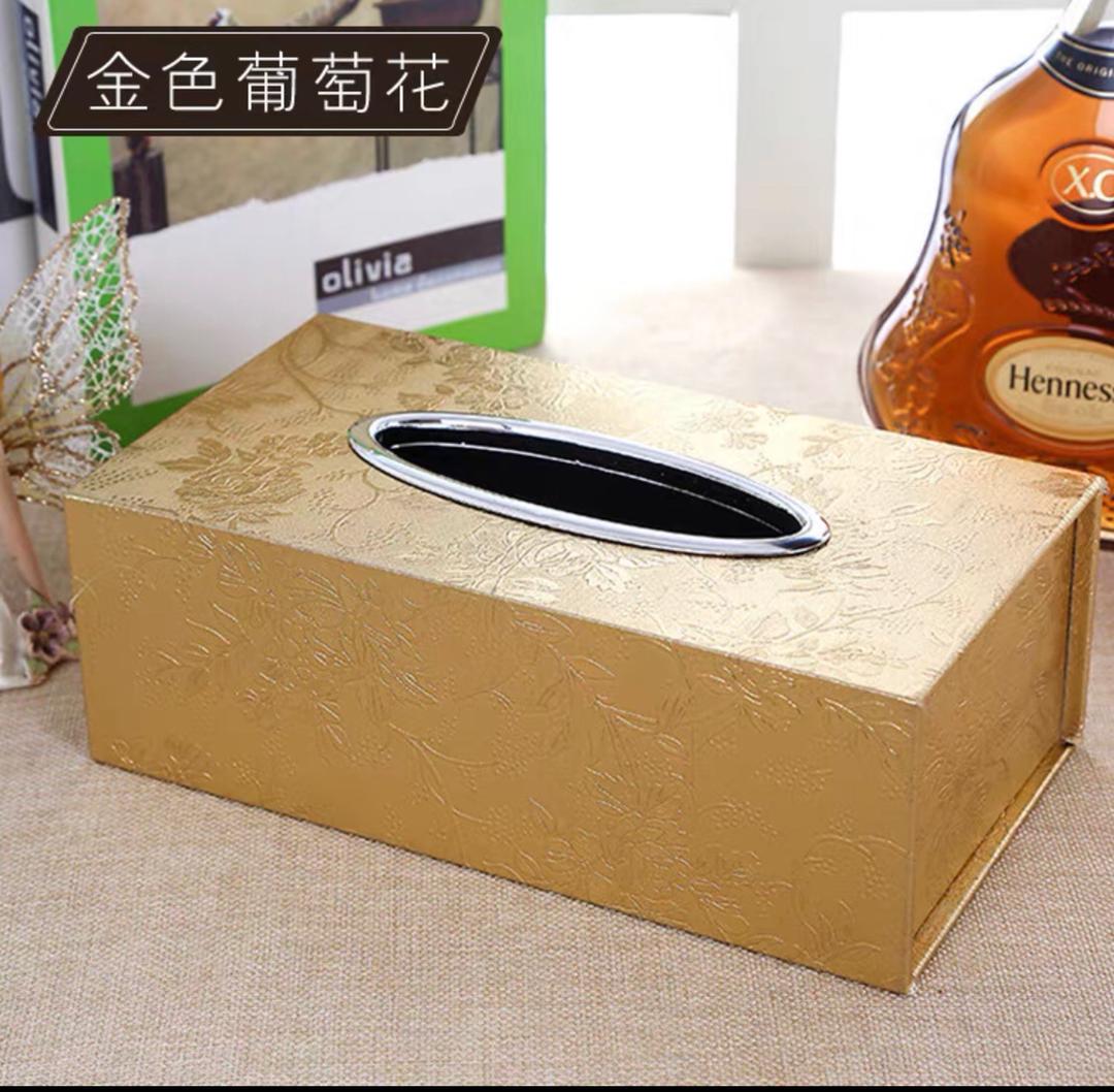 علبة مناديل -ملون