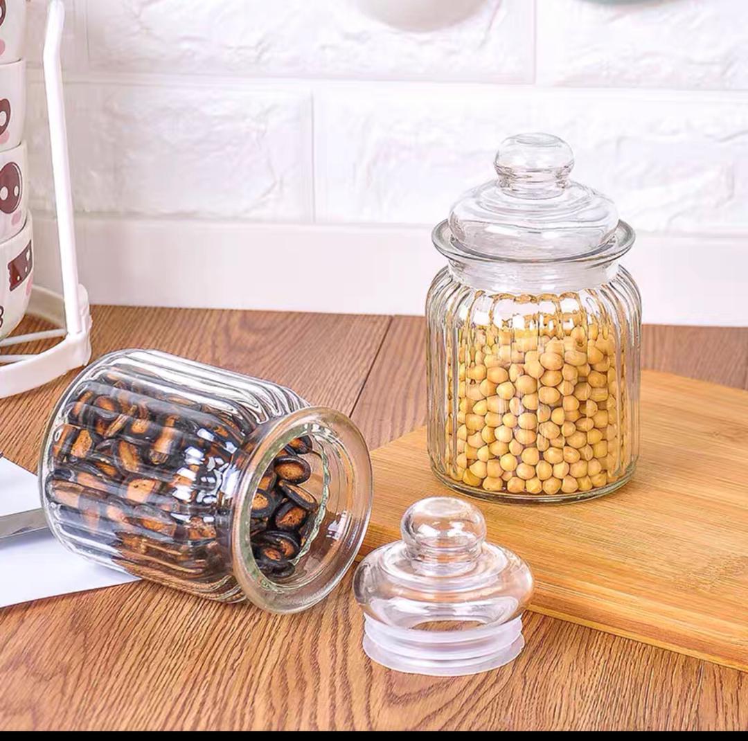 برطمان زجاج صغير بغطاء ضغط